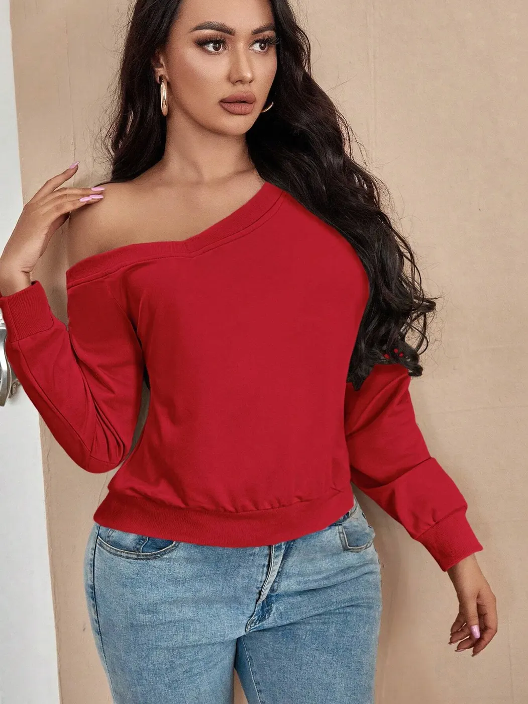 Sudadera SHEIN SXY cuello asimétrico unicolor
